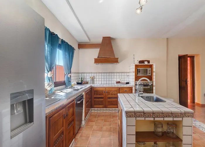 Casa Alberto Santos *