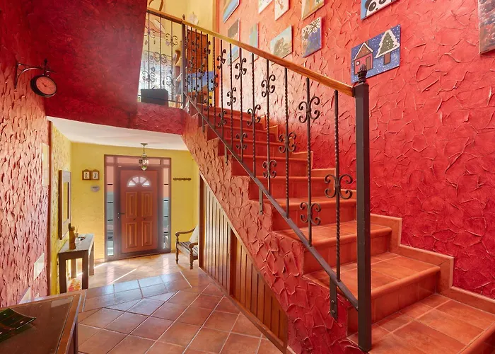 Casa Alberto Santos *