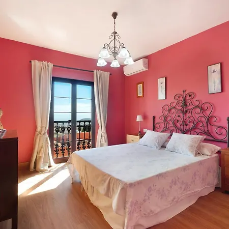 Casa Alberto Santos