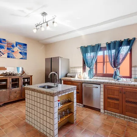 Semesterbostad Casa Alberto Santos